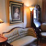 Manayunk Chambers Guest House